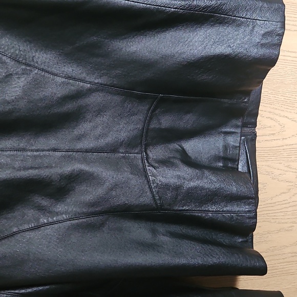 New York & Company 100% genuine leather jacket - Picture 4 of 8